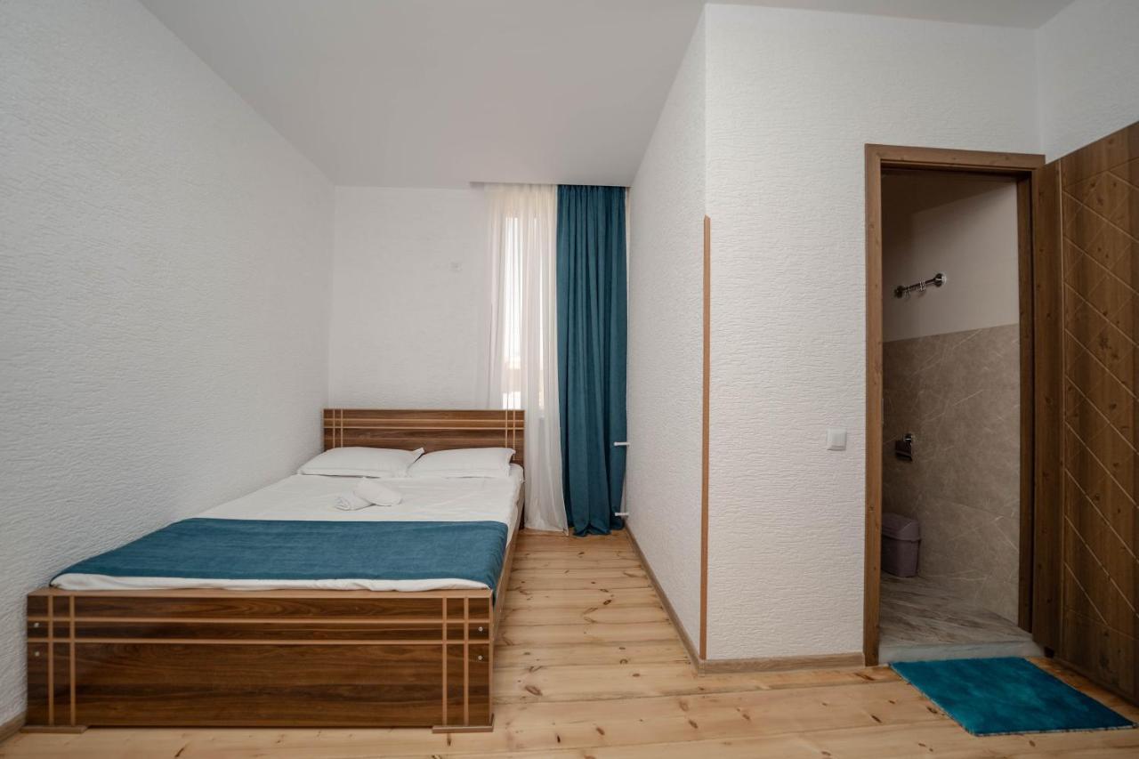 Guest House Gold Telavi Buitenkant foto