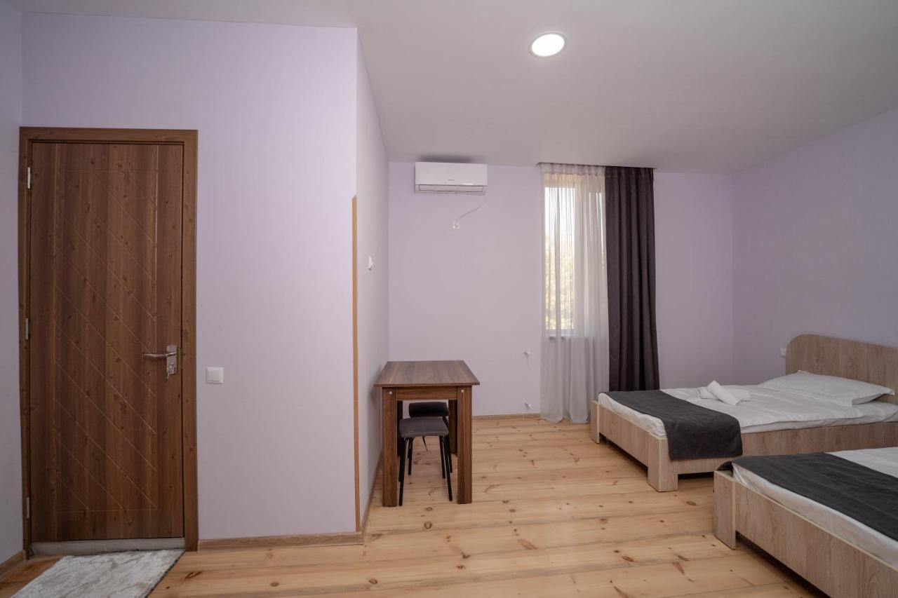 Guest House Gold Telavi Buitenkant foto