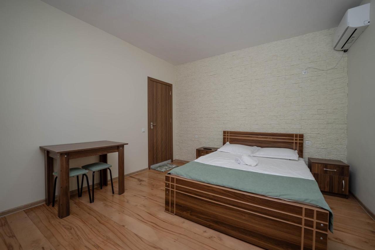 Guest House Gold Telavi Buitenkant foto