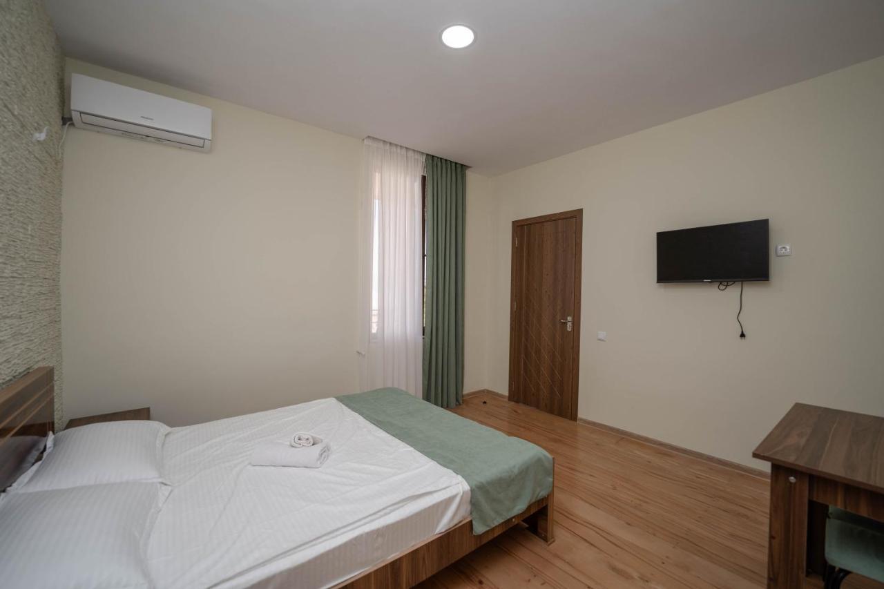 Guest House Gold Telavi Buitenkant foto