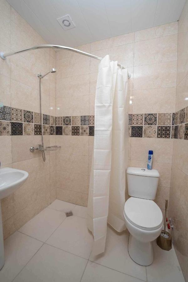 Guest House Gold Telavi Buitenkant foto